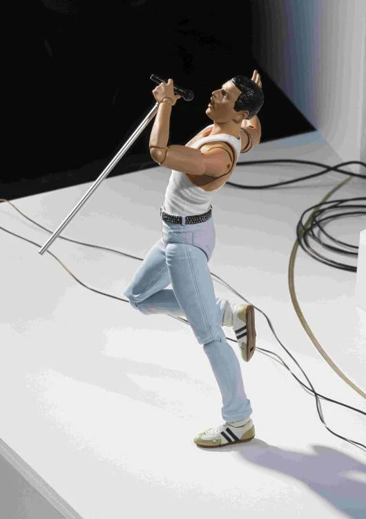 קווין S.H.Figuarts פרדי מרקיורי גרסת Live Aid