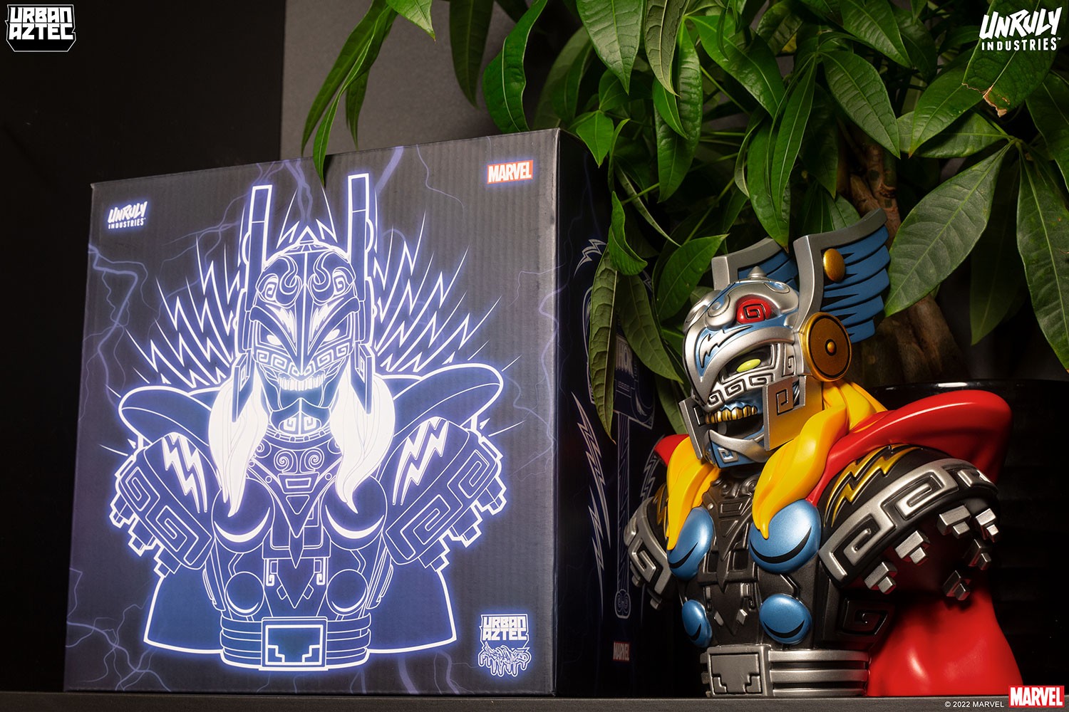Unruly Industries Art Toys Statue Queue