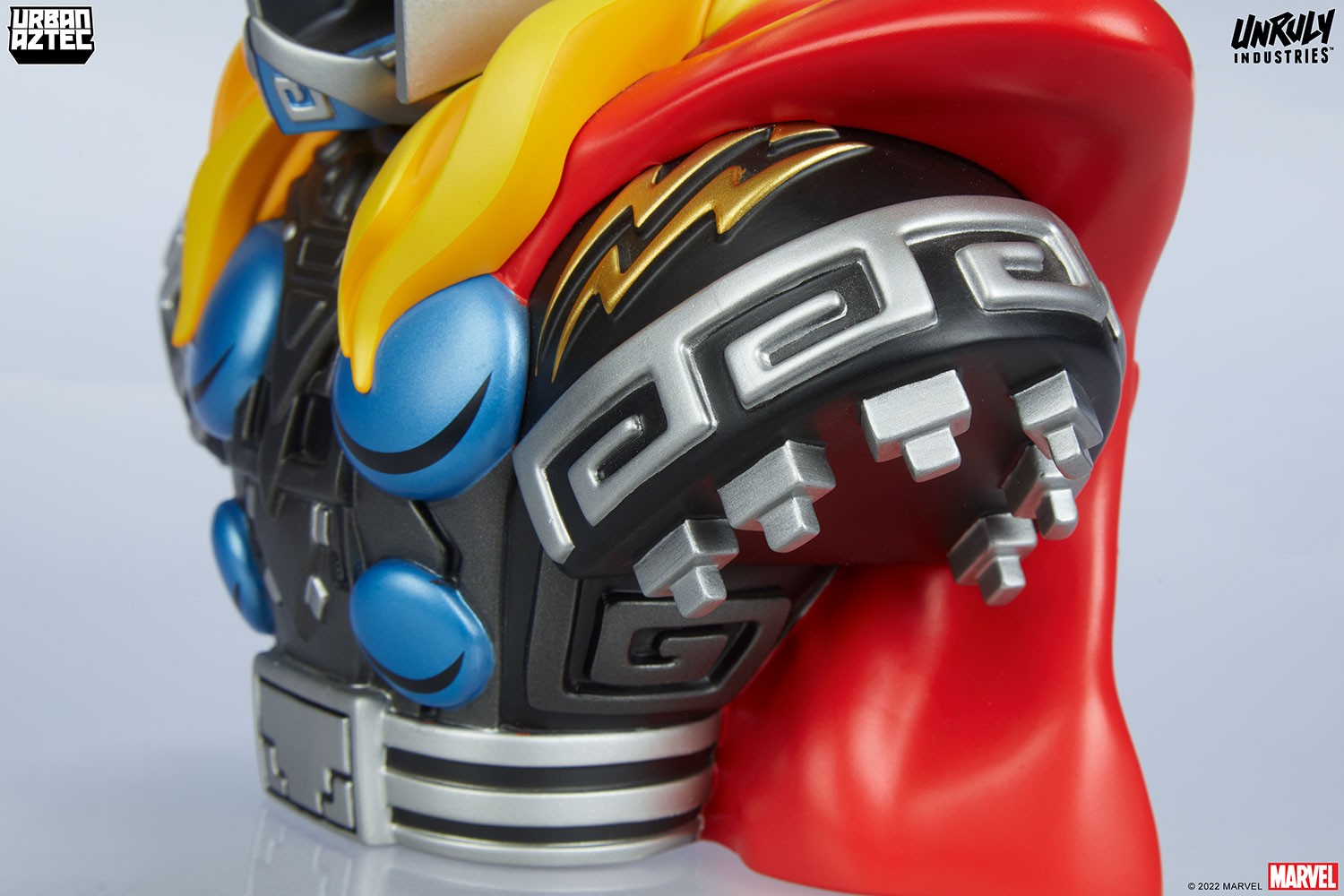 Unruly Industries Art Toys Statue Queue