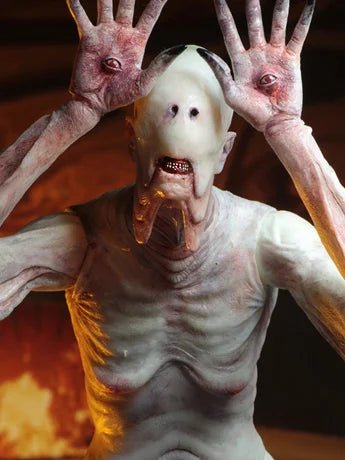 המבוך של פאן אקשן פיגר האיש החיוור (Guillermo del Toro Signature Collection)