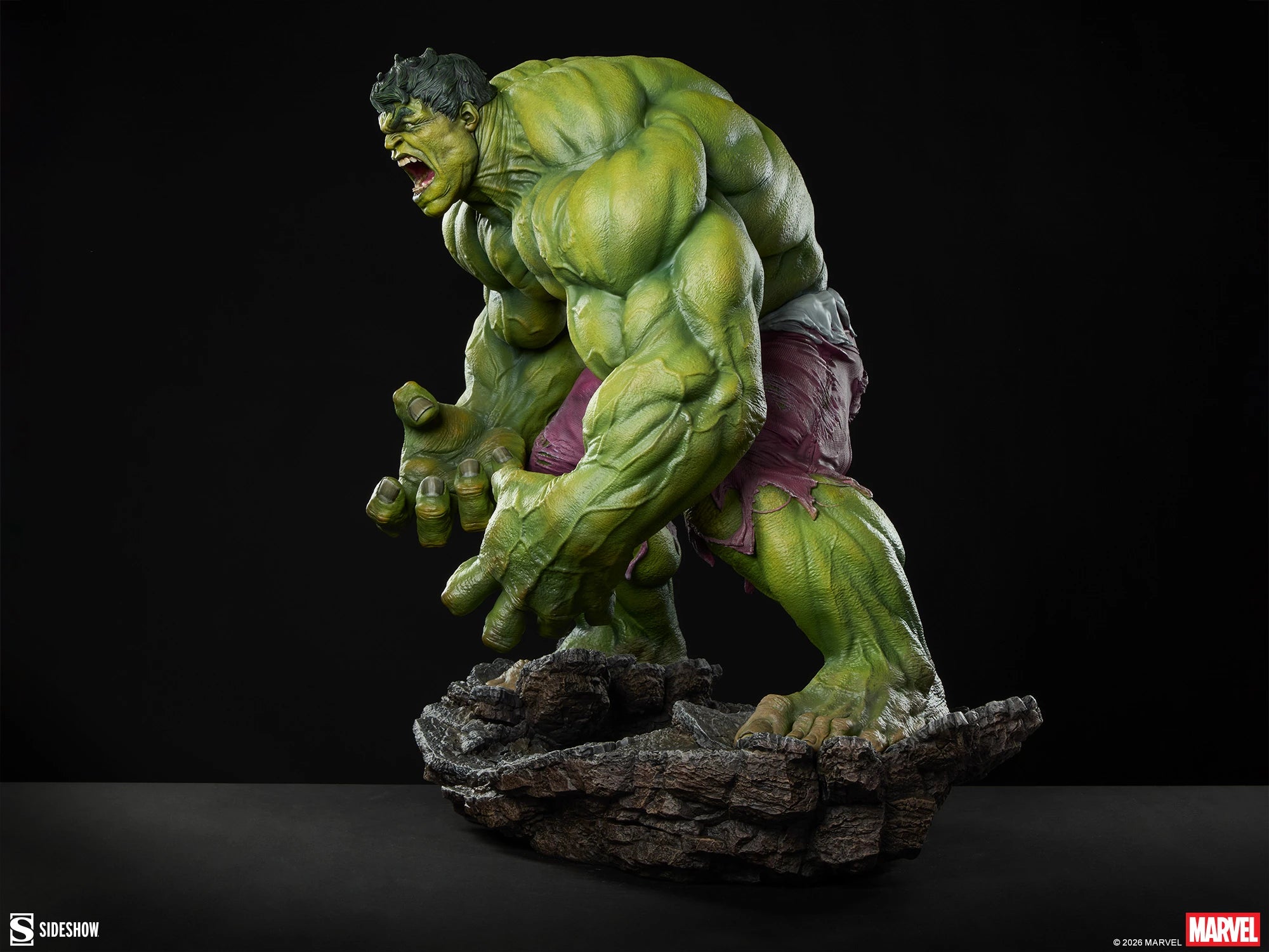 הענק הירוק פסל פרימיום פורמט מבית Sideshow Collectibles (Premium Format Figure)
